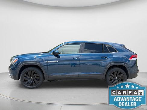 Used 2022 Volkswagen Atlas Cross Sport SE w/ Panoramic Sunroof Package FWD image 4