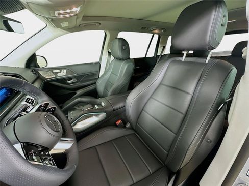 Certified 2026 Mercedes-Benz GLS 450 4MATIC image 27