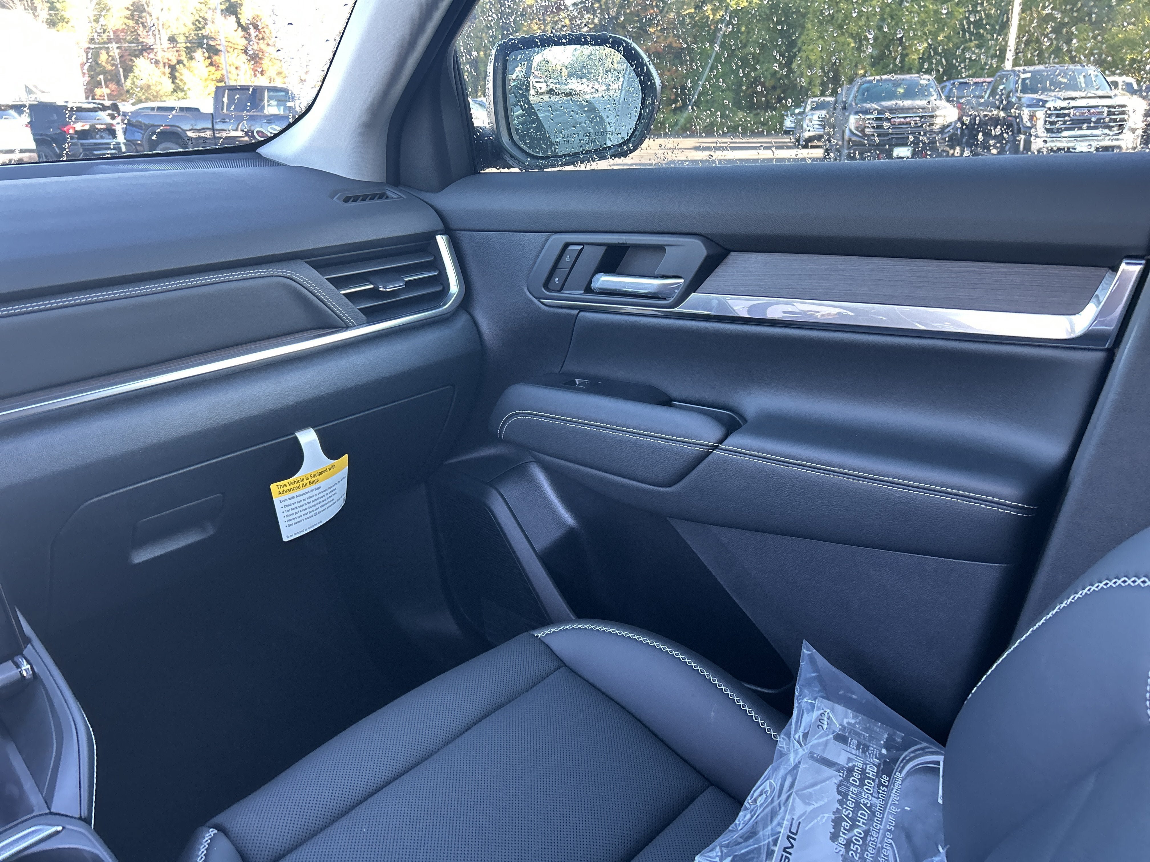 New 2027 GMC Terrain Denali w/ LPO, Floor Liner Package AWD/4WD image 32