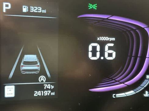 Used 2025 Kia Sportage LX image 16