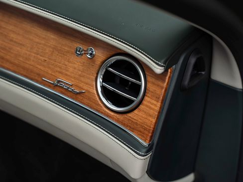 Certified 2024 Bentley Flying Spur W12 image 61