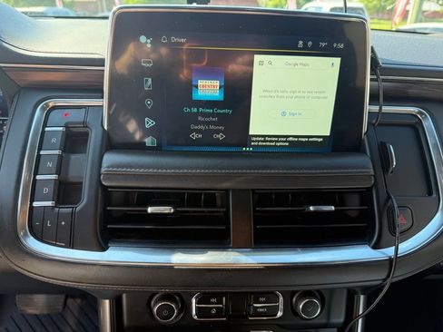 Used 2022 Chevrolet Tahoe LT w/ Luxury Package AWD/4WD image 13