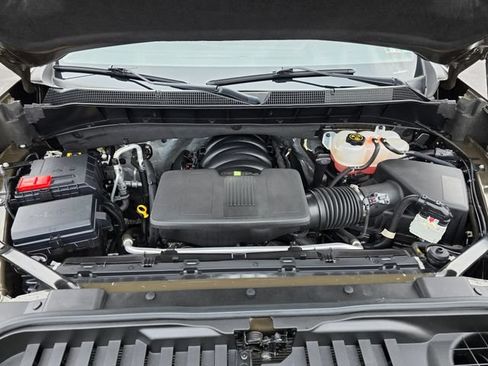 Used 2023 Chevrolet Silverado 1500 LT AWD/4WD image 12