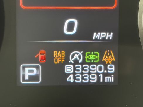 Used 2021 Subaru Outback Limited image 5