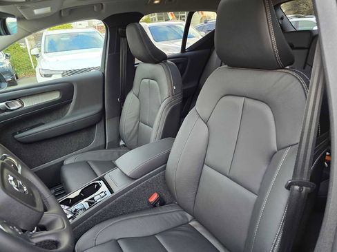 New 2026 Volvo XC40 B5 Plus w/ Protection Package Premier image 20