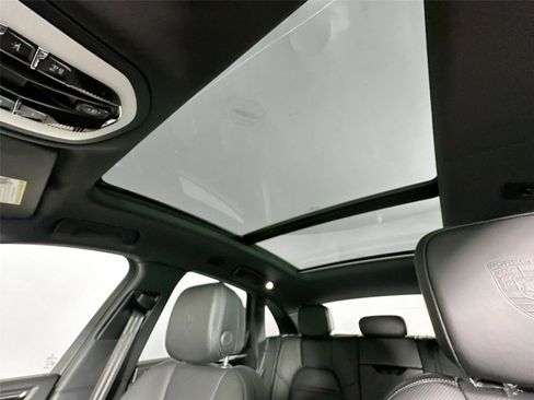 Used 2026 Porsche Macan Turbo AWD/4WD image 26
