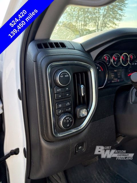 Used 2021 Chevrolet Silverado 1500 LT Trail Boss w/ LT Trail Boss Premium Package AWD/4WD image 14
