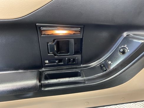 Used 1994 Chevrolet Corvette image 12