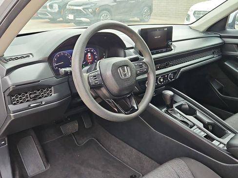 Used 2025 Honda Accord LX image 15
