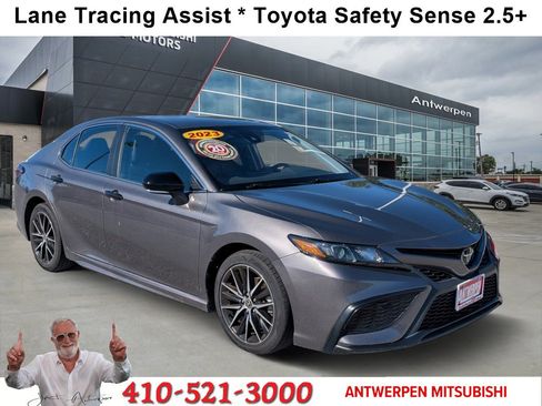 Used 2023 Toyota Camry SE image 1
