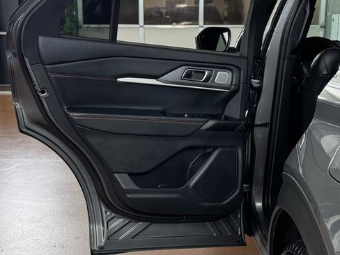 Used 2025 Ford Explorer ST w/ Sun And Sound Package image 38