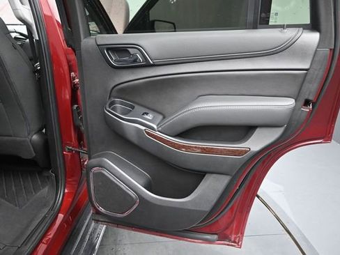 Used 2020 GMC Yukon SLE w/ SLE Value Package AWD/4WD image 18