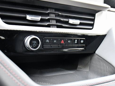 Used 2026 Ford Explorer Active w/ Active Comfort Package image 30