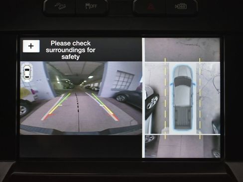 Used 2016 Ford F150 Platinum w/ Equipment Group 701A Luxury image 21