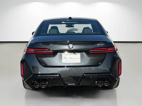 New 2027 BMW M5 w/ Executive Package AWD/4WD image 4