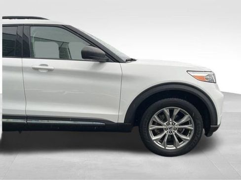 Used 2020 Ford Explorer XLT w/ Equipment Group 202A image 53