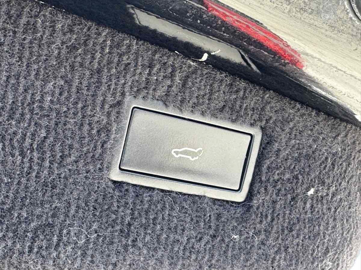 Used 2010 Porsche Cayenne AWD/4WD image 14