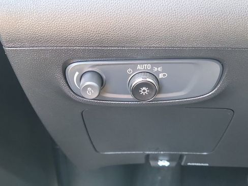 Certified 2024 Buick Encore GX Preferred w/ Comfort Package FWD image 21