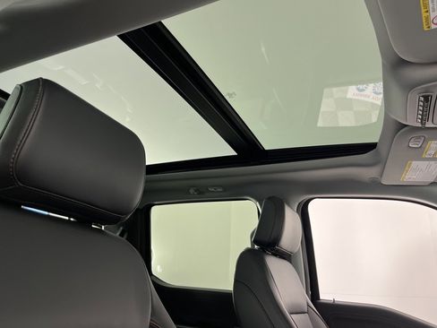 Certified 2025 Ford F350 Lariat image 32