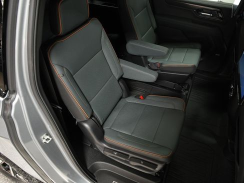 New 2026 GMC Yukon XL AT4 w/ AT4 Premium Plus Package image 19