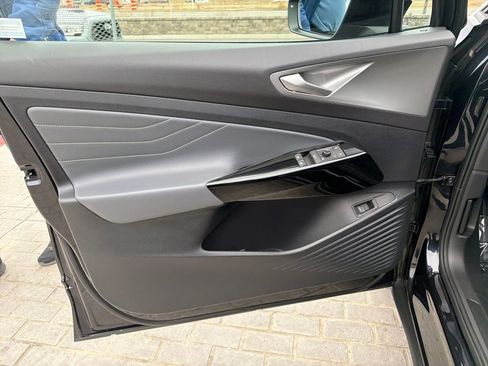 Certified 2023 Volkswagen ID.4 Pro S Plus image 10