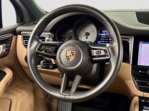 Used 2023 Porsche Macan S image 18