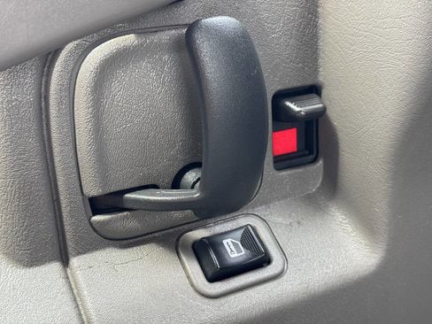 Used 2021 Chevrolet Express 2500 w/ Driver Convenience Package RWD image 29