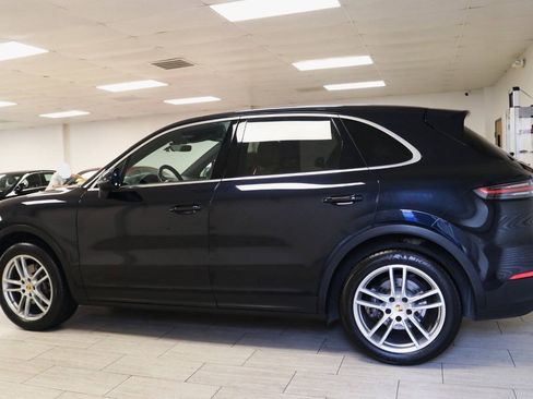 Used 2020 Porsche Cayenne Turbo AWD/4WD image 11