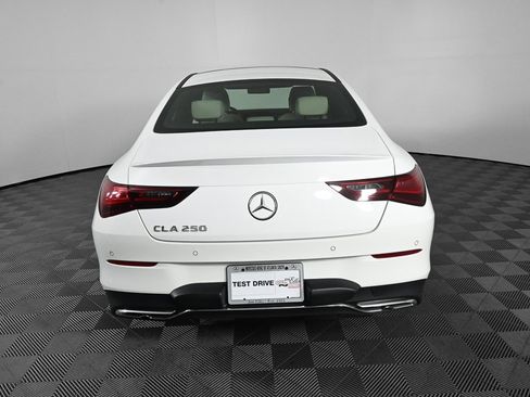 Used 2025 Mercedes-Benz CLA 250 image 28