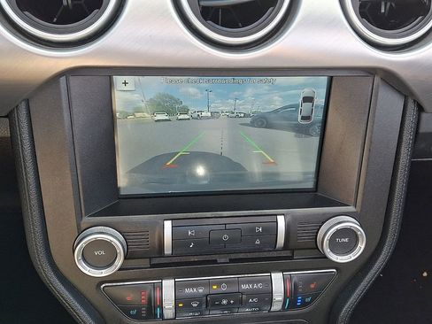 Used 2018 Ford Mustang GT Premium RWD image 19
