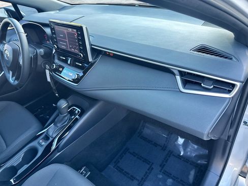 Used 2021 Toyota Corolla SE image 31
