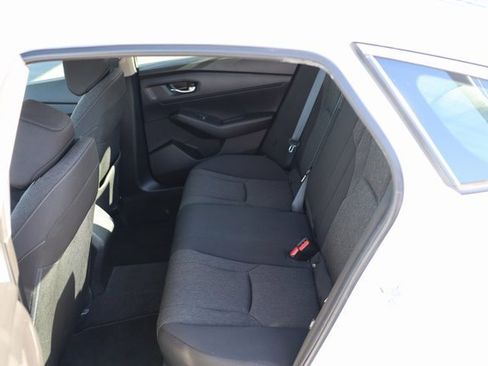 Used 2023 Honda Accord EX image 36