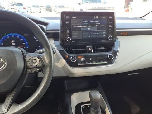 Used 2021 Toyota Corolla LE FWD image 5