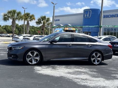Used 2018 Honda Accord Touring image 12