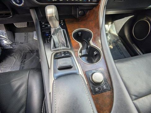 Used 2019 Lexus RX 450h AWD w/ Navigation Package image 12