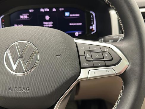 Used 2023 Volkswagen Atlas SEL AWD/4WD image 22