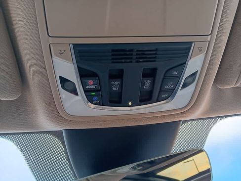 Used 2023 Acura MDX SH-AWD w/ Technology Package image 33