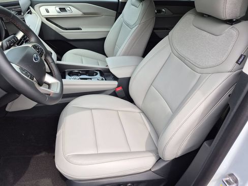 New 2026 Ford Explorer Active AWD/4WD image 16