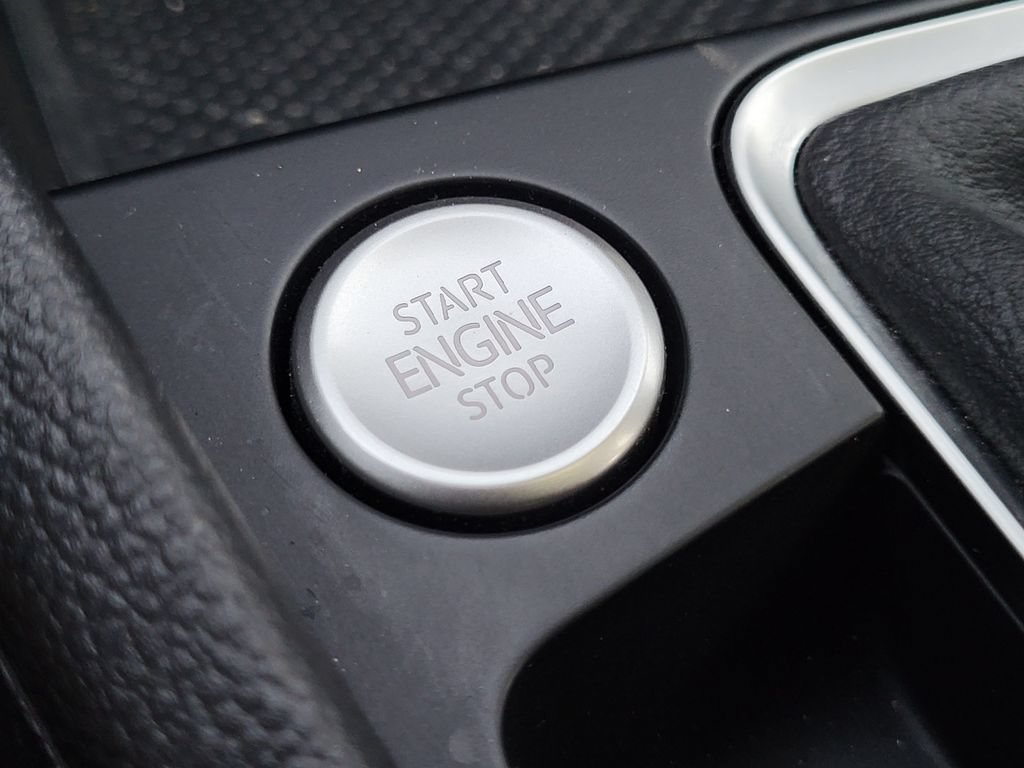 Used 2022 Volkswagen Jetta SE FWD image 22