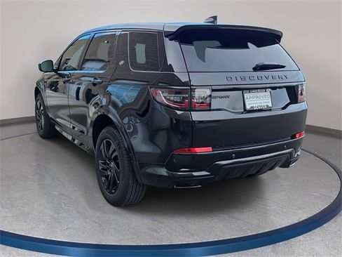Used 2024 Land Rover Discovery Sport Dynamic SE image 7