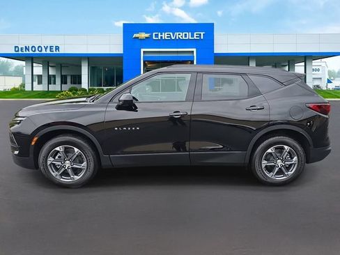 New 2026 Chevrolet Blazer LT w/ Convenience Package AWD/4WD image 10