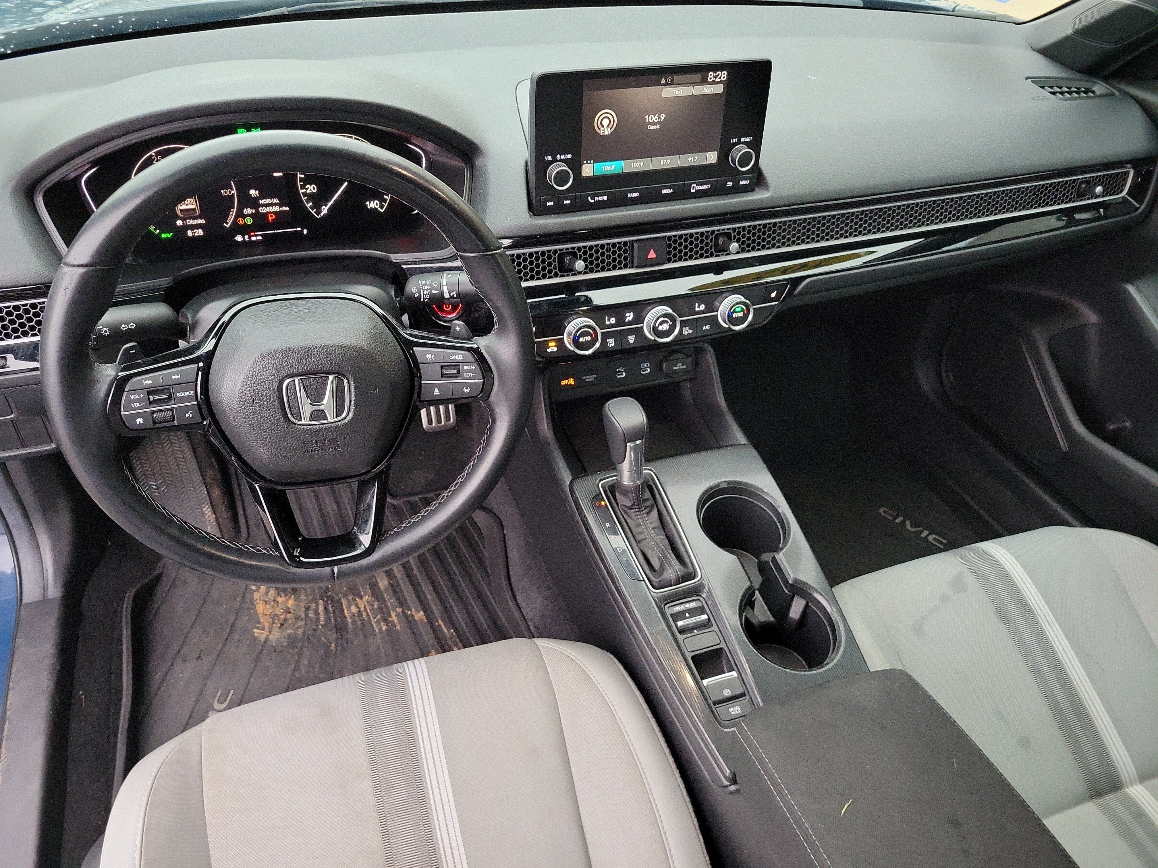 Used 2025 Honda Civic Sport image 14