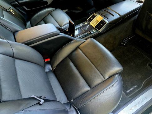 Used 2014 Porsche Panamera image 94