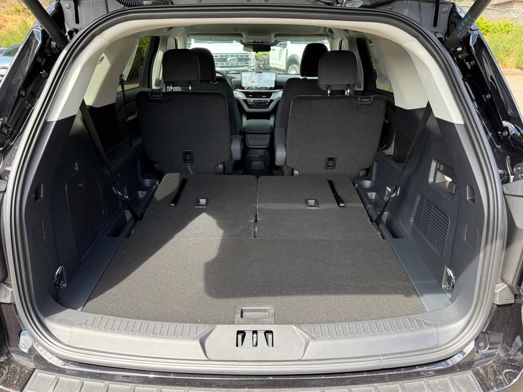 New 2026 Ford Explorer Active AWD/4WD image 25