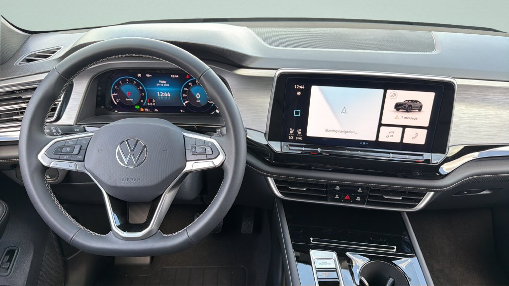 New 2026 Volkswagen Atlas Cross Sport SE FWD image 17