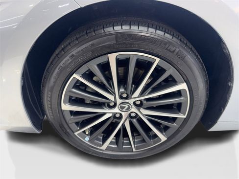 Used 2023 Lexus ES 300h w/ Premium Package image 86