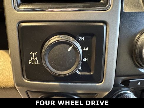 Used 2017 Ford F150 Lariat w/ Equipment Group 502A Luxury image 19