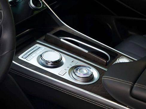 Used 2024 Genesis GV80 3.5T image 55