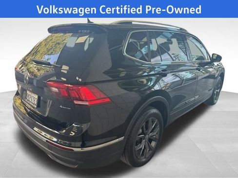 Used 2024 Volkswagen Tiguan SE image 5