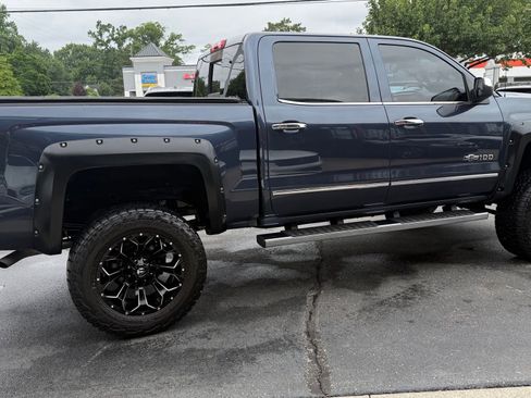 Used 2018 Chevrolet Silverado 1500 LTZ Z71 w/ Centennial Edition AWD/4WD image 11